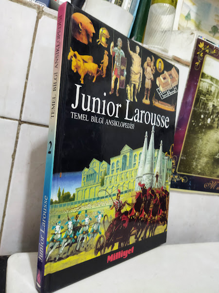 Junior Larousse Temel Bilgi Ansiklopedisi Cilt .2